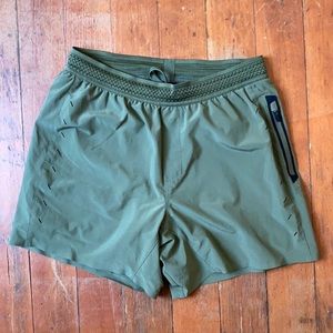 Ten Thousand Session Short